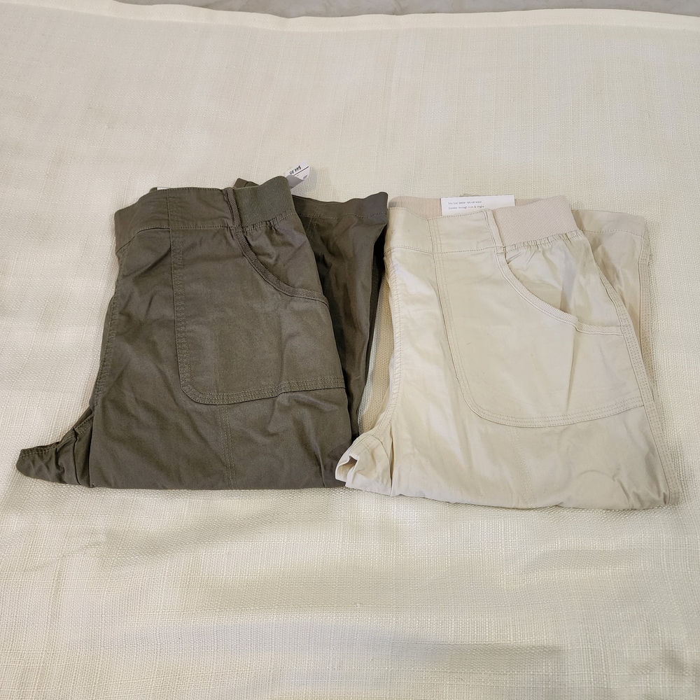 Bundle Of Christopher & Banks Capris NWT SZ 8, CREAM/ KAKI/ OLIVE GREEN